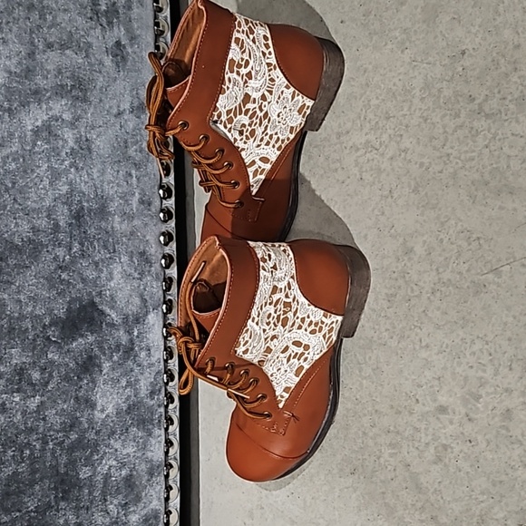 Brown Crochet Boho Style Ankle Boots New! Size6 - Picture 5 of 7